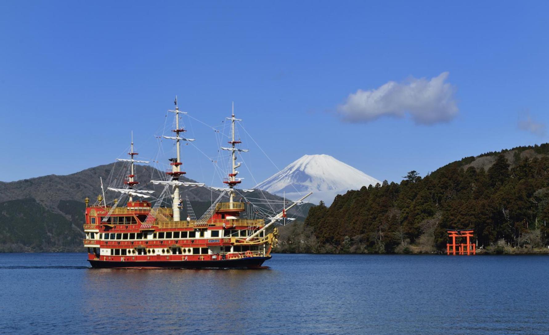 和 Modan a Oabya 箱根 神社 参拝 や 駅伝 観戦 箱根 観光 に 最適 a 芦ノ湖 Torii が Miea 海賊 船 Combini 徒歩 圏 201 Eksteriør bilde